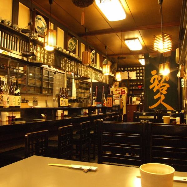 [Table (4 people x 3 seats, 8 people x 1 seat), counter 6 seats] It is a cozy shop with many regular customers.Many families come to the store, and if you want to eat delicious yakitori, go to "Yamagata and Hirohisa"! Hyogo / Settsu Motoyama / Okamoto / Yakitori / Takeout