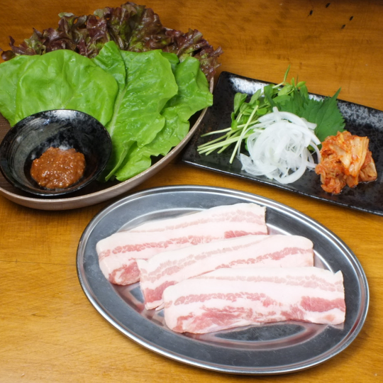 [★美麗的豬肉套餐★] 蔬菜豐富的五花肉主菜 12道菜 5,000日元（含稅）