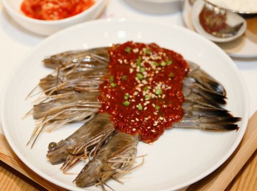 Sweet and spicy yangnyeom sewjang (shrimp)