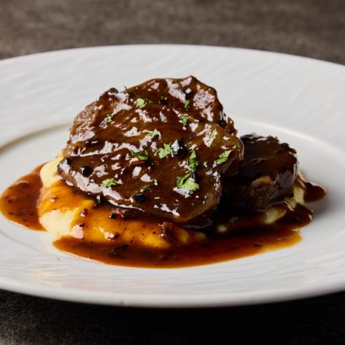 Beef cheek stewed in red wine