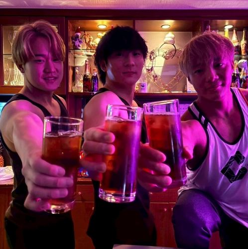 仕事疲れをマッチョと発散