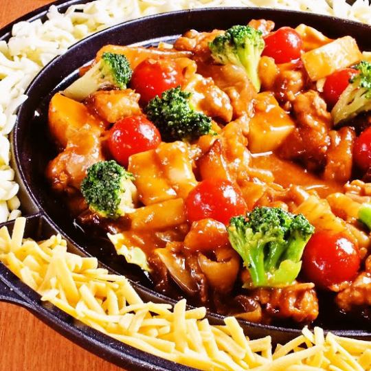 話題のチーズタッカルビ食べ飲み放題2時間＆枝豆やポテトなどサイド11種付き！3500円