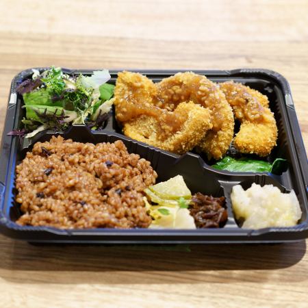 【テイクアウト予約】車麩かつ　3pieces　ごはんセット