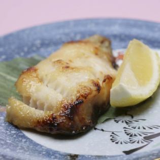 Spanish mackerel grilled in Saikyo (2 pieces)