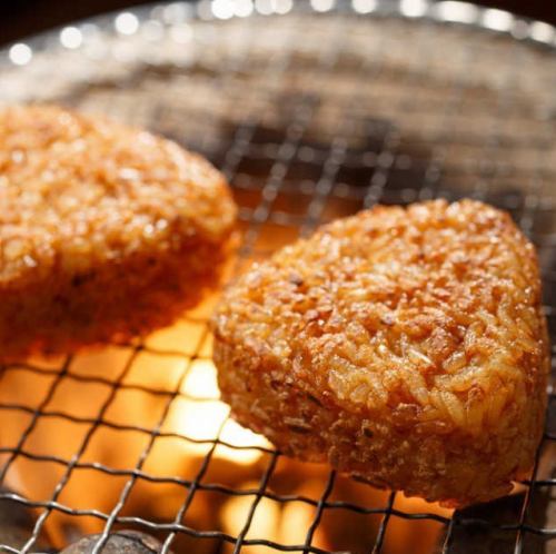 Onigiri (plum, salmon, cod roe) / grilled rice ball / grilled rice ball chazuke