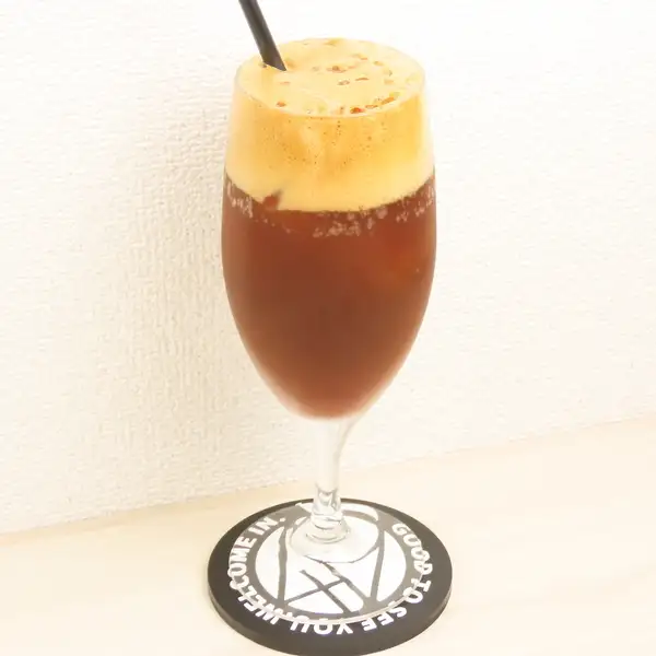 【当店イチオシ】シュワっと爽快な新感覚ドリンク「エスプレッソスパークリング」