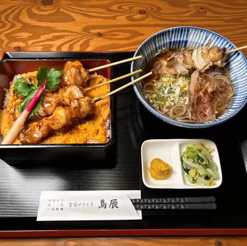 平日限定!自慢のやきとりを使用した親子丼が楽しめる♪