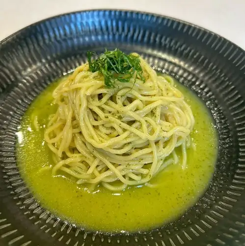 熱那亞風味冷麵配琥珀魚湯