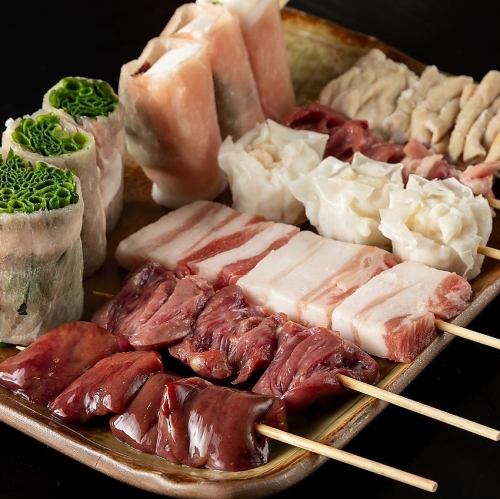 ≪炭薫る≫厳選素材を焼き師の熟練のワザで最高の状態に。全て手仕事で仕込みを行う情熱大将のこだわりを。