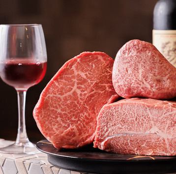 我们有多种适合搭配肉类的葡萄酒可供选择。