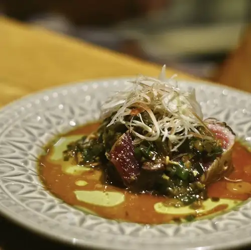 カツオの藁焼き 焦がし葱のヴィネグレット