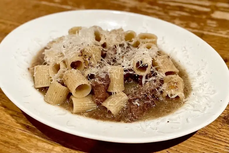 토요 니시 쇠고기 라구 메체 마니 케