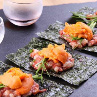 新鮮海膽與馬脂鮪魚特製生魚片