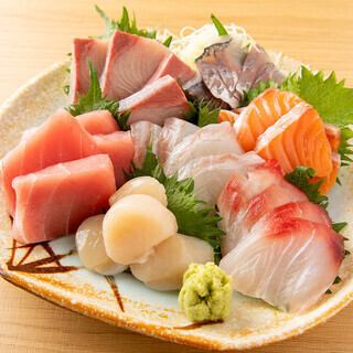  【日本酒40種飲み放題付「海鮮満喫コース」】 刺身３種や金目鯛の姿煮など全10品 