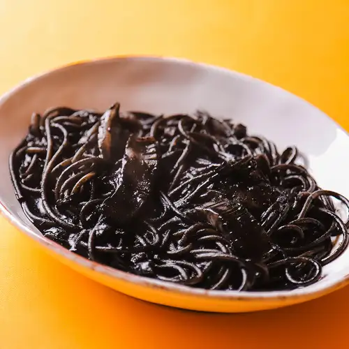 イカ墨スパゲッティ　濃縮魚介ソース　 -太麺　1.9mm-