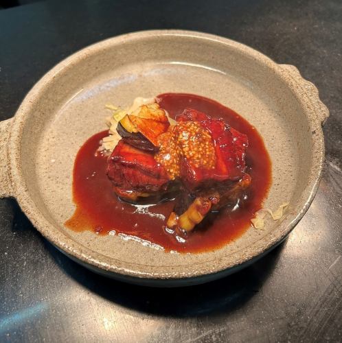 ふわっとろ~!豚バラ肉の赤ワイン煮込み