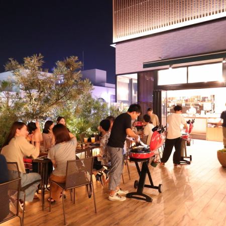これからの時期はオープンテラスで大人気のビアガーデンを