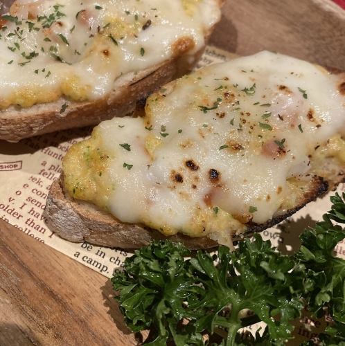 Shrimp tartine