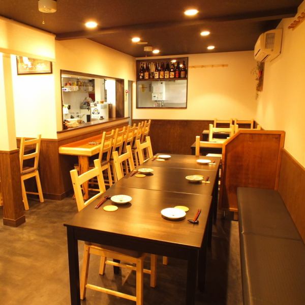 [Even in various banquets】] The seat on the wall side is a sofa seat.Up to 15 people can have a banquet at the seating area.Up to 30 people are reserved!