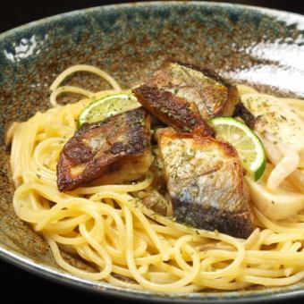 Akito sword and vinegar soy sauce spaghetti