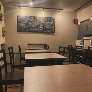 [1~2人] 可以自由活动的座位。最多可容纳 10 人。