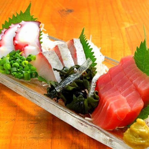2 kinds of assorted sashimi