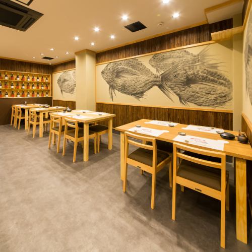 明るく居心地の良い店内