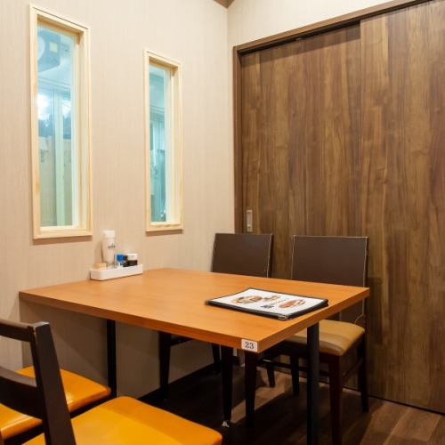 <p>We have a completely private room that will be a private space.It can be used by 2 to 4 people! It will be a popular seat, so please make a reservation as soon as possible ♪</p>