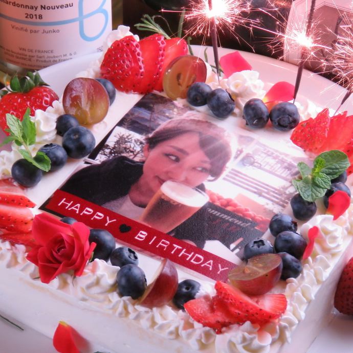 プリントcakeで盛り上がる 豪華サプライズコース 4500円 4000円 全9品 100種2h飲放付 Cafe Snooze カフェスヌーズ