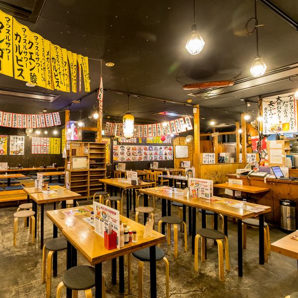 【安心・安全の店内◎】歓迎会・送別会にもオススメの広々とした店内◎ゆったり寛げる空間で旬の魚介とお酒をお楽しみ下さい。各種宴会のお問い合わせも承りますのでお気軽にご連絡下さいませ。