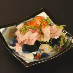 ・アテ巻き 名物海鮮爆盛り