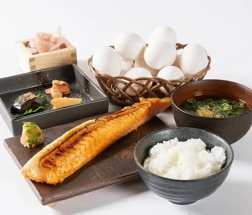 ランチは豪華定食メニュー