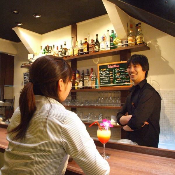 Friendly staff at the 1F counter Hospitality! For the first time as well as for one person, please do not hesitate to go! In the afternoon, there are plenty of customers who stop by a cucumber at the end of work ♪ ♪ In a calm space, Please enjoy sake.