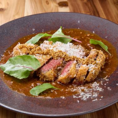 【肉の旨味と濃厚なデミグラスがクセになる☆】当店人気No,1「牛カツデミグラス」は1680円(税込)！