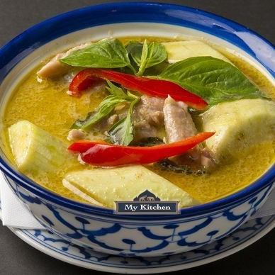 Chicken green curry * Dry