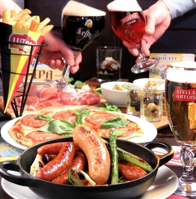 こだわりの料理とドリンクが楽しめる飲み放題付きコースも各種