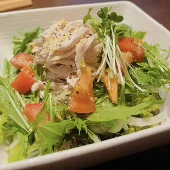 名古屋コーチン蒸し鶏のシーザーサラダ