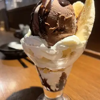 チョコバナナパフェ