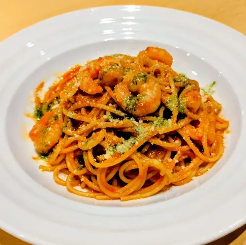 Shrimp & Tomato with Basil