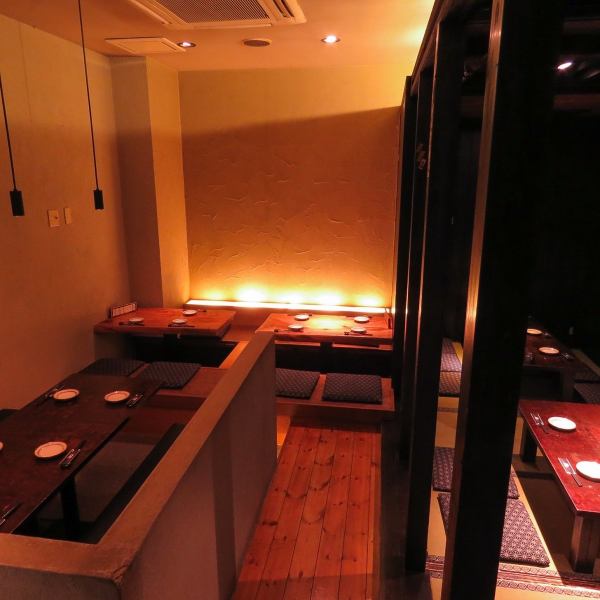 [Charterable from 20 people] The remote room is recommended for company banquets and large drinking parties ♪ Indirect lighting creates a nice atmosphere.It's a room with a sense of unity, so everyone can enjoy it.Please feel free to contact us for reservations from 4 people.Mitaka / Izakaya / Japanese style / Robatayaki / Fresh fish / Sake / Private room / Date / Women's association / All-you-can-drink