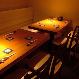 Please enjoy at the table seats with a good atmosphere ♪