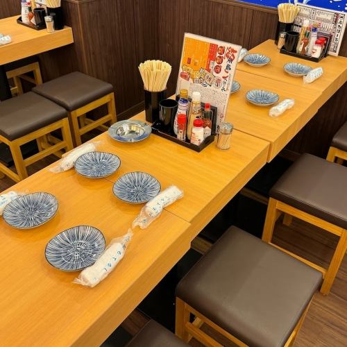 <p>当店は個室も完備！お一人様から大人数グループでのご利用まで様々なシーンで活躍！人数に合わせてご案内させていただきます！吉祥寺駅からすぐのため、各種宴会はもちろん、はしご酒や二次会にもおすすめです！種類豊富なお料理×ドリンクで何度でもお楽しみいただけます♪</p>