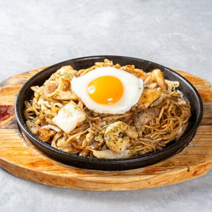 月見海鮮焼きそば