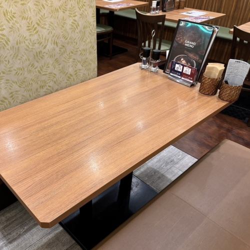 4名掛けのテーブル席【栄駅/矢場町/パルコ/PARCO/中華/宴会/ランチ/昼飲み/女子会/忘年会/居酒屋】