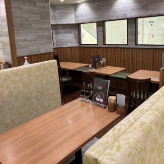 4名掛けのソファー型ボックス席【栄駅/矢場町/パルコ/PARCO/中華/宴会/ランチ/昼飲み/女子会/忘年会/居酒屋】
