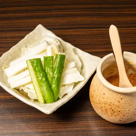 什錦蔬菜配自製味噌