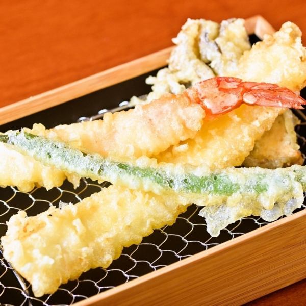 [Uses domestically produced vegetables] Assorted tempura All 5 items (980 yen) Lunch and take-out menus are also available♪