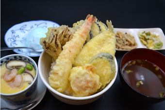 [餐食菜单] ■特制天妇罗盖饭（附茶碗蒸和甜点）■6道菜 1,980日元（含税）