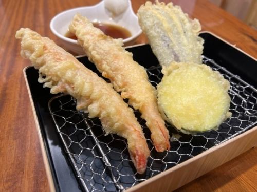 Assorted shrimp tempura (4 items)