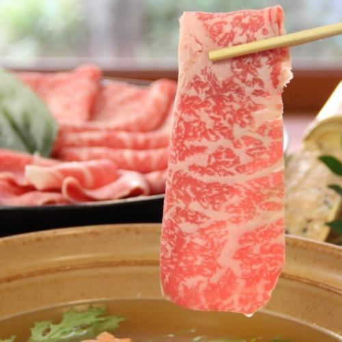 黒毛和牛を旬の野菜と堪能できる。《黒毛和牛しゃぶ 「花」コース》6400